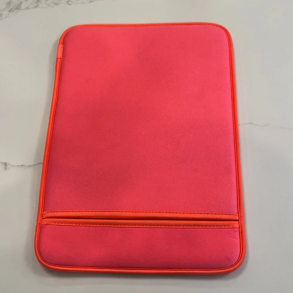 incase 13 inch macbook air case Orange coral color